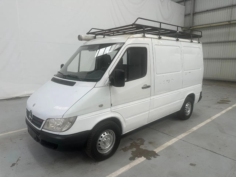 Mercedes-Benz Sprinter 208 - فان المدمجة: صورة 1 Mercedes-Benz Sprinter 208 - فان المدمجة: صورة 1