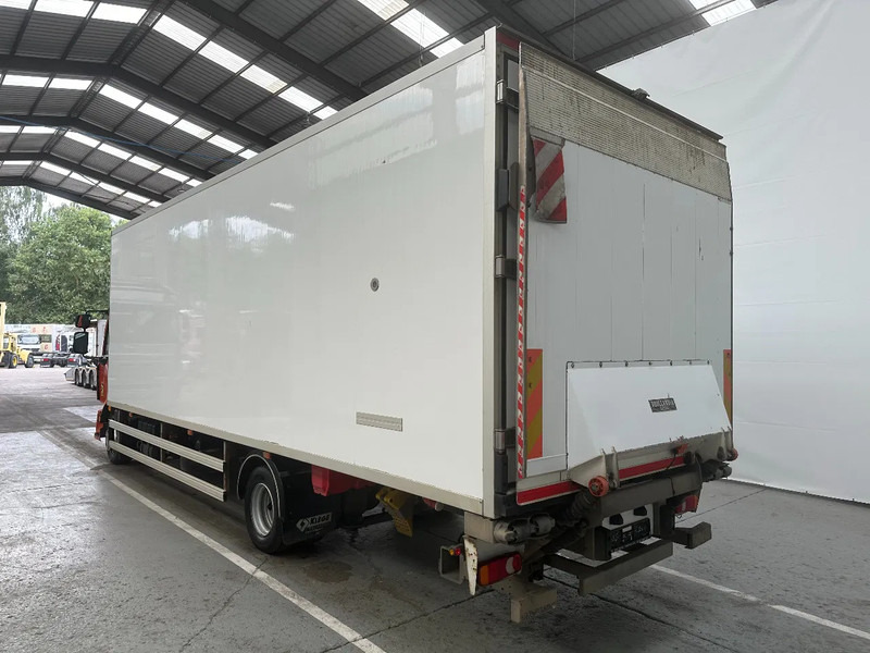 Renault D 12 220 / 264728 km - شاحنة الفريزر: صورة 4 Renault D 12 220 / 264728 km - شاحنة الفريزر: صورة 4