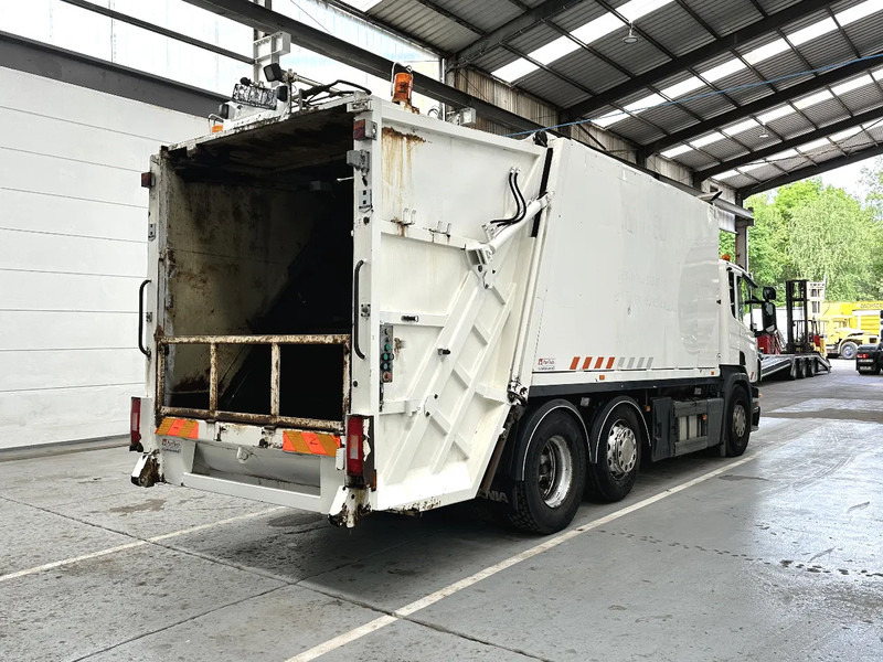 Scania P230 6X2 / Essieu relevable directionnel / Stuurbare liftas / Steerable lift axle - شاحنة النفايات: صورة 5 Scania P230 6X2 / Essieu relevable directionnel / Stuurbare liftas / Steerable lift axle - شاحنة النفايات: صورة 5