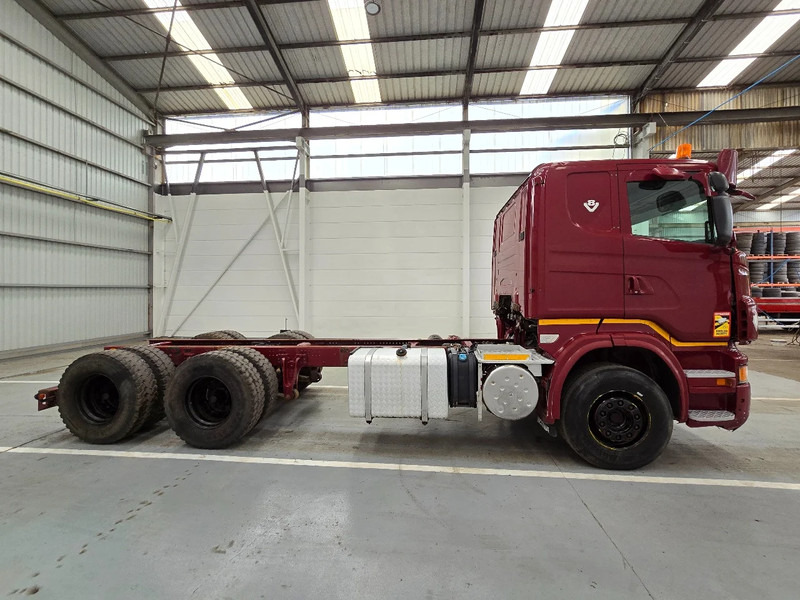 Scania R620-V8 6x4 / RETARDER / AIRCO / EURO 5 - شاحنة هيكل كابينة: صورة 4 Scania R620-V8 6x4 / RETARDER / AIRCO / EURO 5 - شاحنة هيكل كابينة: صورة 4