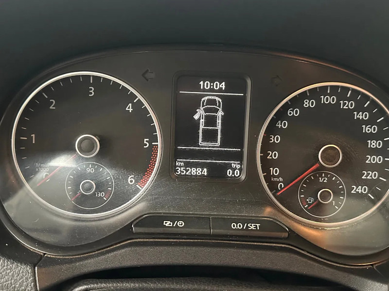 هاتشباك Volkswagen Amarok 2.0 / AUTOMAAT: صورة 10 هاتشباك Volkswagen Amarok 2.0 / AUTOMAAT: صورة 10