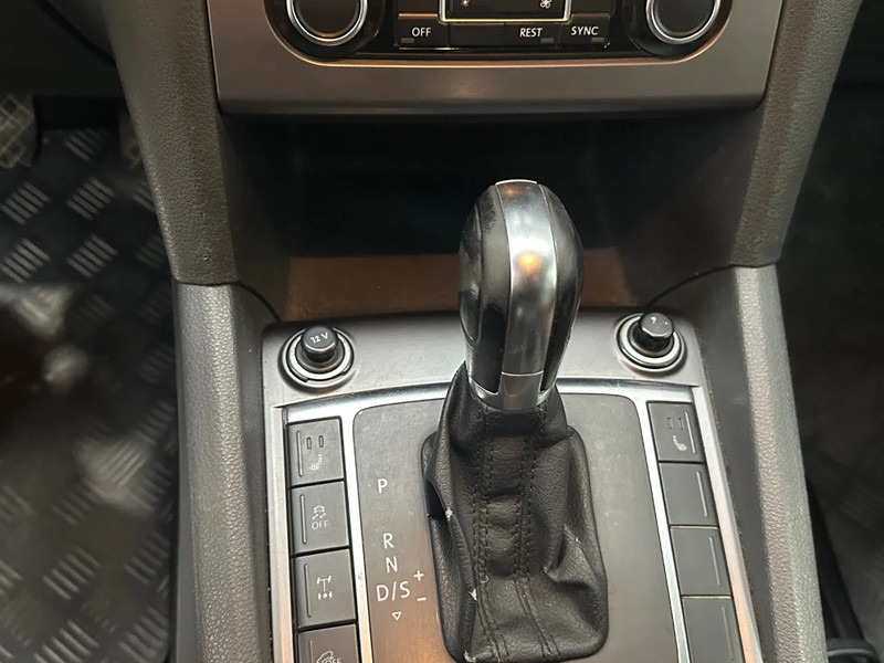 هاتشباك Volkswagen Amarok 2.0 / AUTOMAAT: صورة 12 هاتشباك Volkswagen Amarok 2.0 / AUTOMAAT: صورة 12