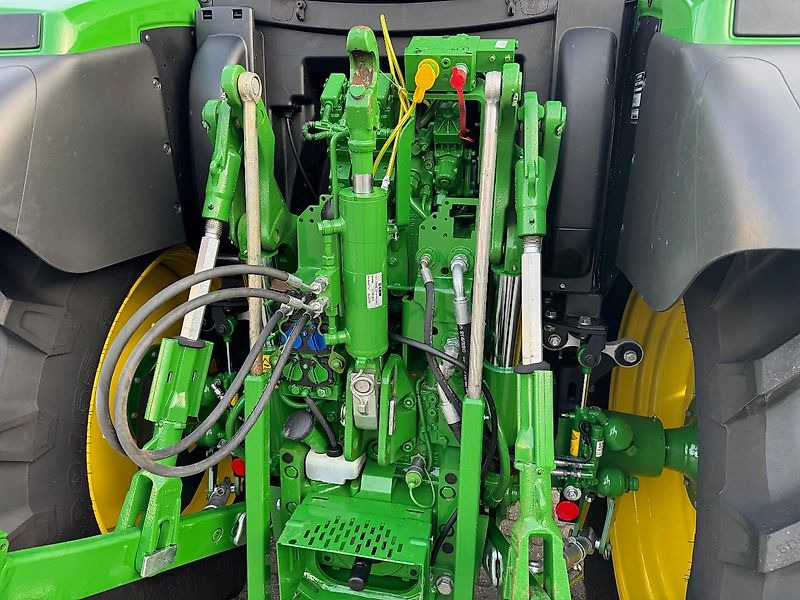 John Deere 6R110 AQ+ 40KM + VOORLADER 2023 465 UUR!!! - جرار: صورة 4 John Deere 6R110 AQ+ 40KM + VOORLADER 2023 465 UUR!!! - جرار: صورة 4
