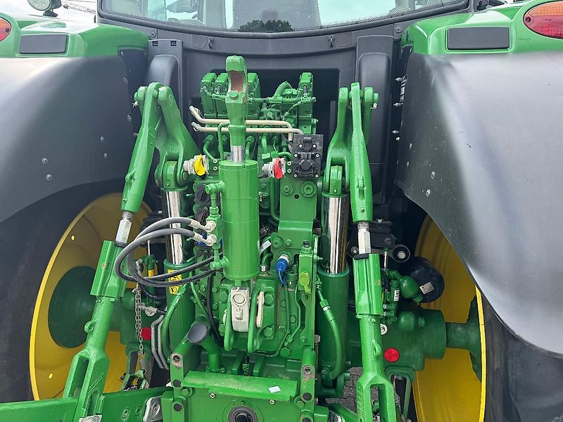 John Deere 6R215 AP 50KM COMMAND-PRO 2023 2690 UUR!!! - جرار: صورة 4 John Deere 6R215 AP 50KM COMMAND-PRO 2023 2690 UUR!!! - جرار: صورة 4