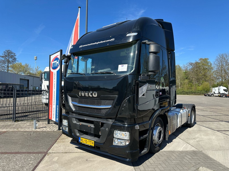 Iveco AS440S46T/FP-LT HI-WAY 2x fueltank height adjustable 5th wheel - وحدة جر: صورة 2 Iveco AS440S46T/FP-LT HI-WAY 2x fueltank height adjustable 5th wheel - وحدة جر: صورة 2