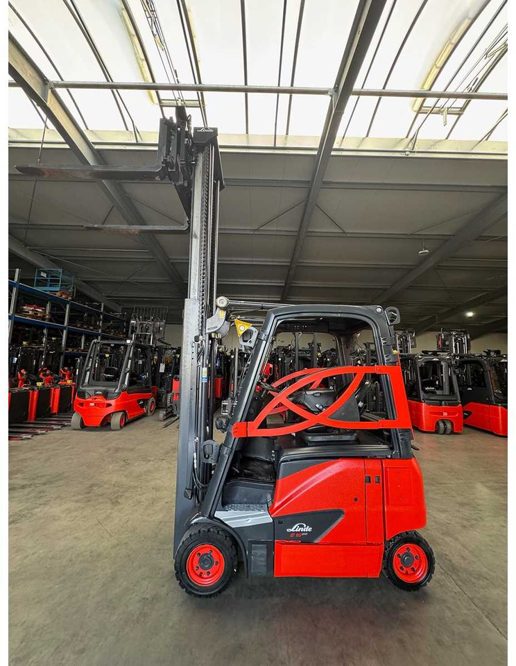 01/2019 SERVICE+UVV 10/2026 LINDE E16PH 3RD + 4TH VALVE FORK ADJUSTER ELECTRIC FORKLIFT 4,706 HOURS - رافعة شوكية: صورة 3 01/2019 SERVICE+UVV 10/2026 LINDE E16PH 3RD + 4TH VALVE FORK ADJUSTER ELECTRIC FORKLIFT 4,706 HOURS - رافعة شوكية: صورة 3