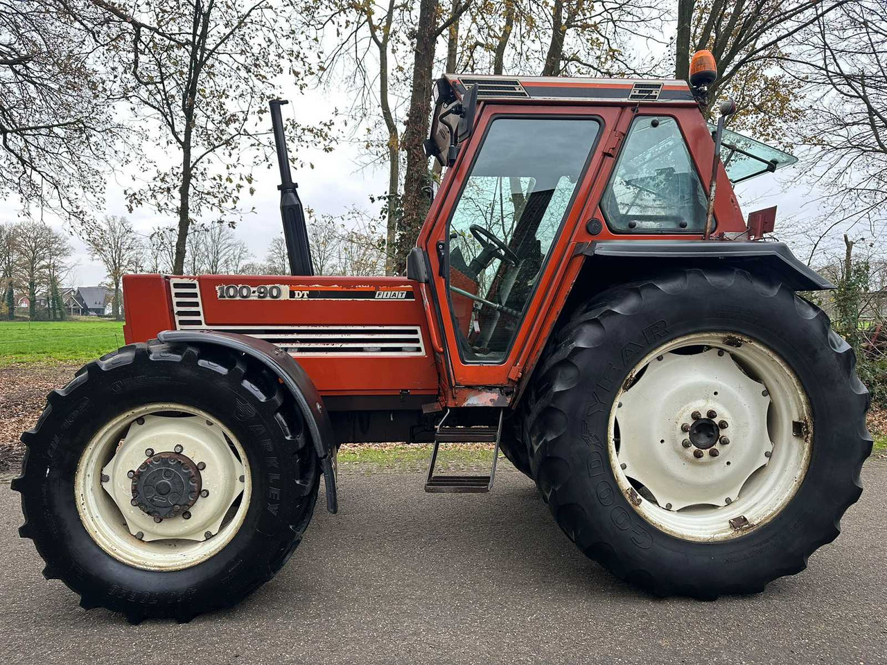 1988 FIAT 100-90 DT ALL-WHEEL DRIVE AGRICULTURAL TRACTOR - جرار: صورة 2 1988 FIAT 100-90 DT ALL-WHEEL DRIVE AGRICULTURAL TRACTOR - جرار: صورة 2