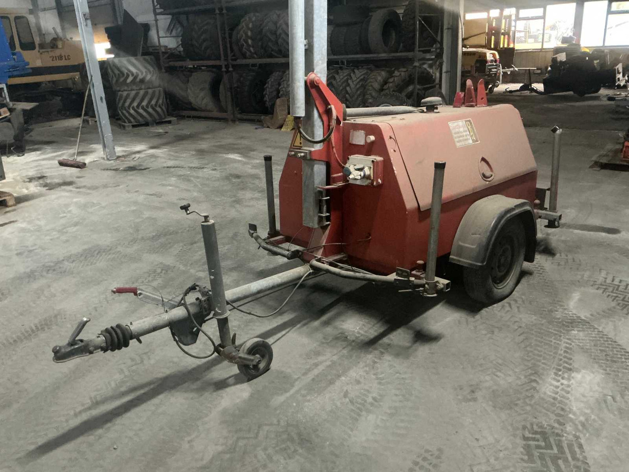 1990 HMS TL-35 EVENT LIGHT POLE TRAILER - عربة مقطورة: صورة 3 1990 HMS TL-35 EVENT LIGHT POLE TRAILER - عربة مقطورة: صورة 3