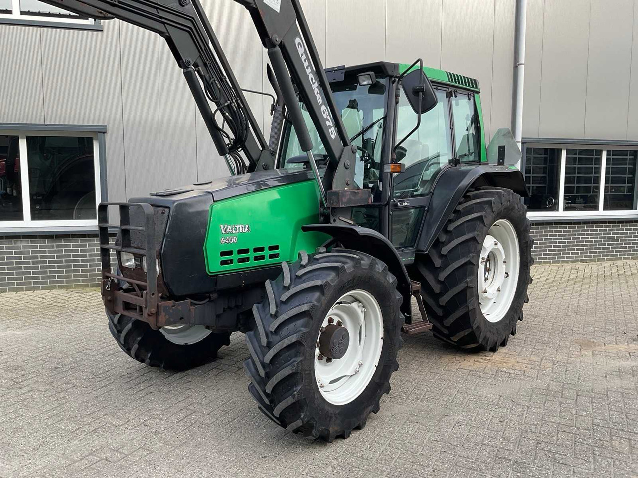 1999 VALTRA 6400 ALL-WHEEL DRIVE AGRICULTURAL TRACTOR - جرار: صورة 2 1999 VALTRA 6400 ALL-WHEEL DRIVE AGRICULTURAL TRACTOR - جرار: صورة 2