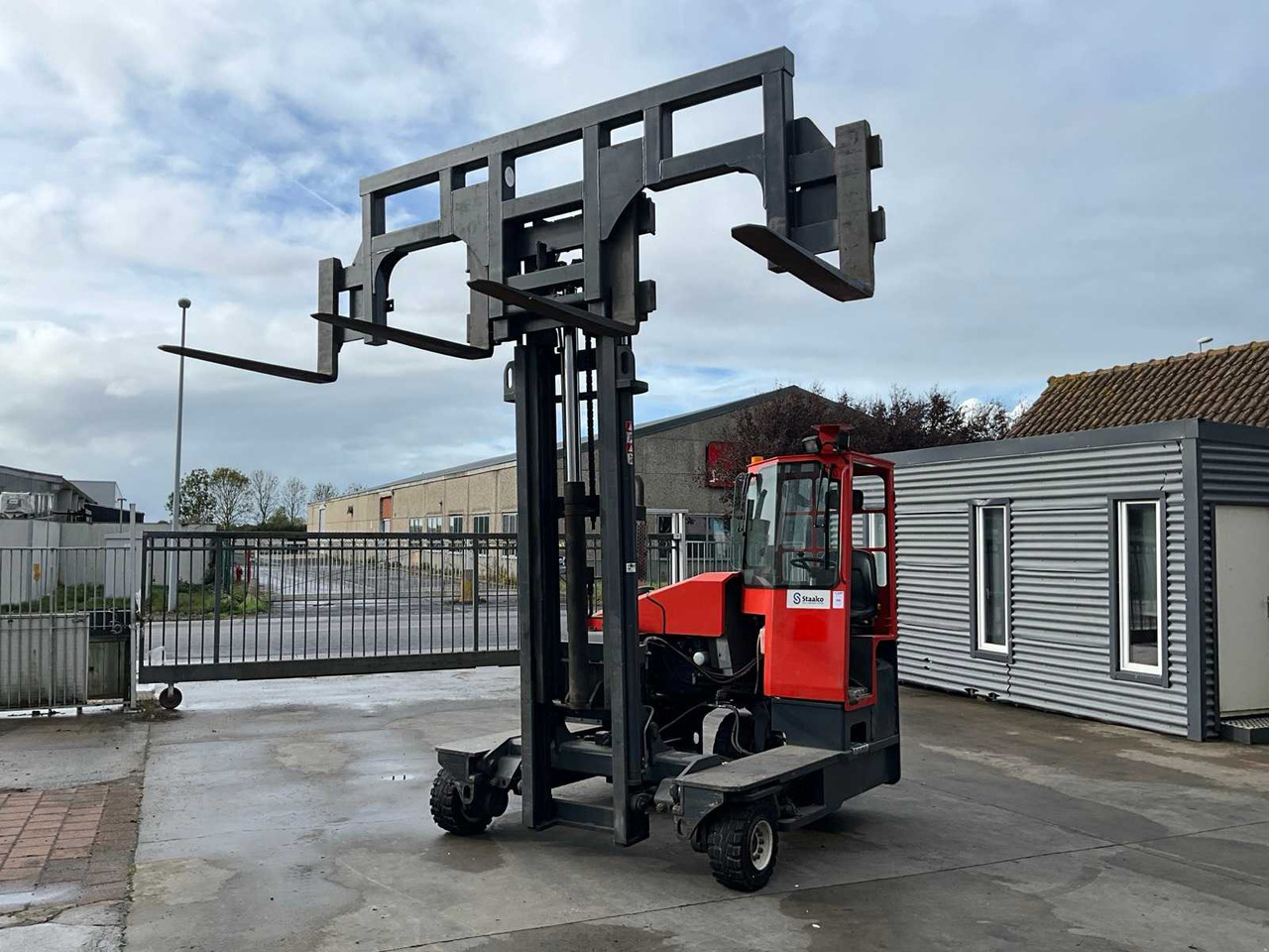 2001 COMBILIFT 4500 FORKLIFT 4-WAY - رافعة شوكية: صورة 2 2001 COMBILIFT 4500 FORKLIFT 4-WAY - رافعة شوكية: صورة 2