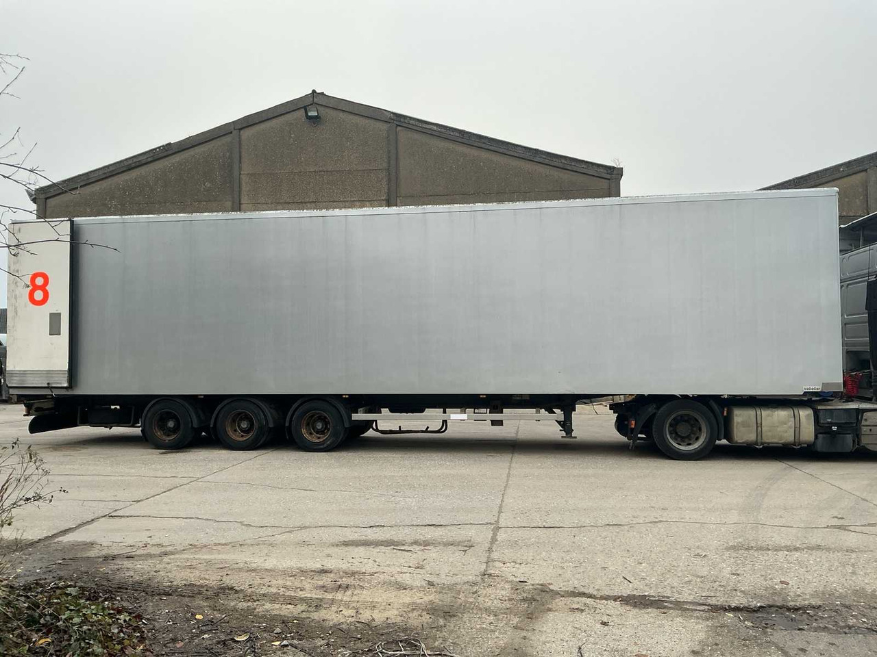 2001 RENDERS SEMI-TRAILER - نصف مقطورة: صورة 5 2001 RENDERS SEMI-TRAILER - نصف مقطورة: صورة 5