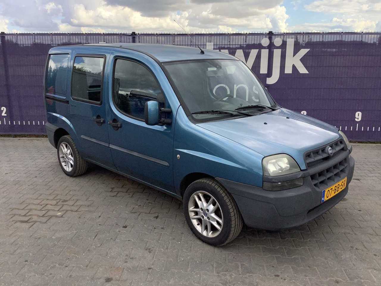 2002 - FIAT - DOBLÒ - 1.9 JTD - COMMERCIAL VEHICLE - شاحنة التوصيل: صورة 2 2002 - FIAT - DOBLÒ - 1.9 JTD - COMMERCIAL VEHICLE - شاحنة التوصيل: صورة 2