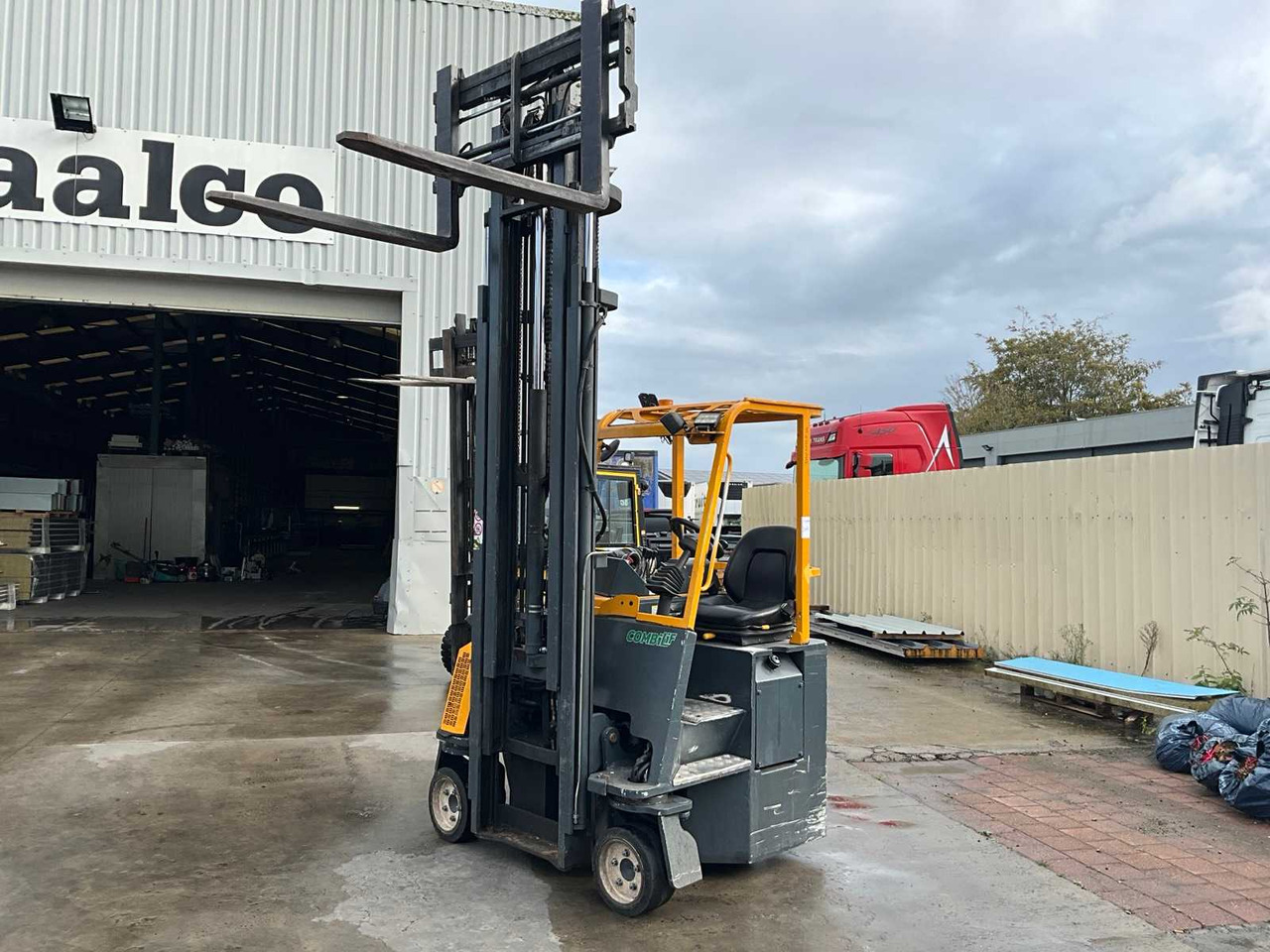 2003 COMBILIFT C2500CB FORKLIFT 4-WAY - رافعة شوكية: صورة 2 2003 COMBILIFT C2500CB FORKLIFT 4-WAY - رافعة شوكية: صورة 2