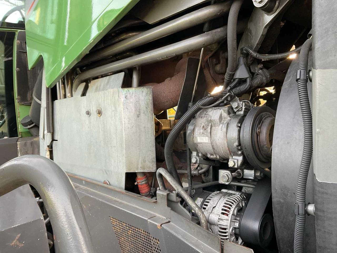 جرار 2004 FENDT 916 VARIO TMS ALL-WHEEL DRIVE AGRICULTURAL TRACTOR: صورة 44 جرار 2004 FENDT 916 VARIO TMS ALL-WHEEL DRIVE AGRICULTURAL TRACTOR: صورة 44