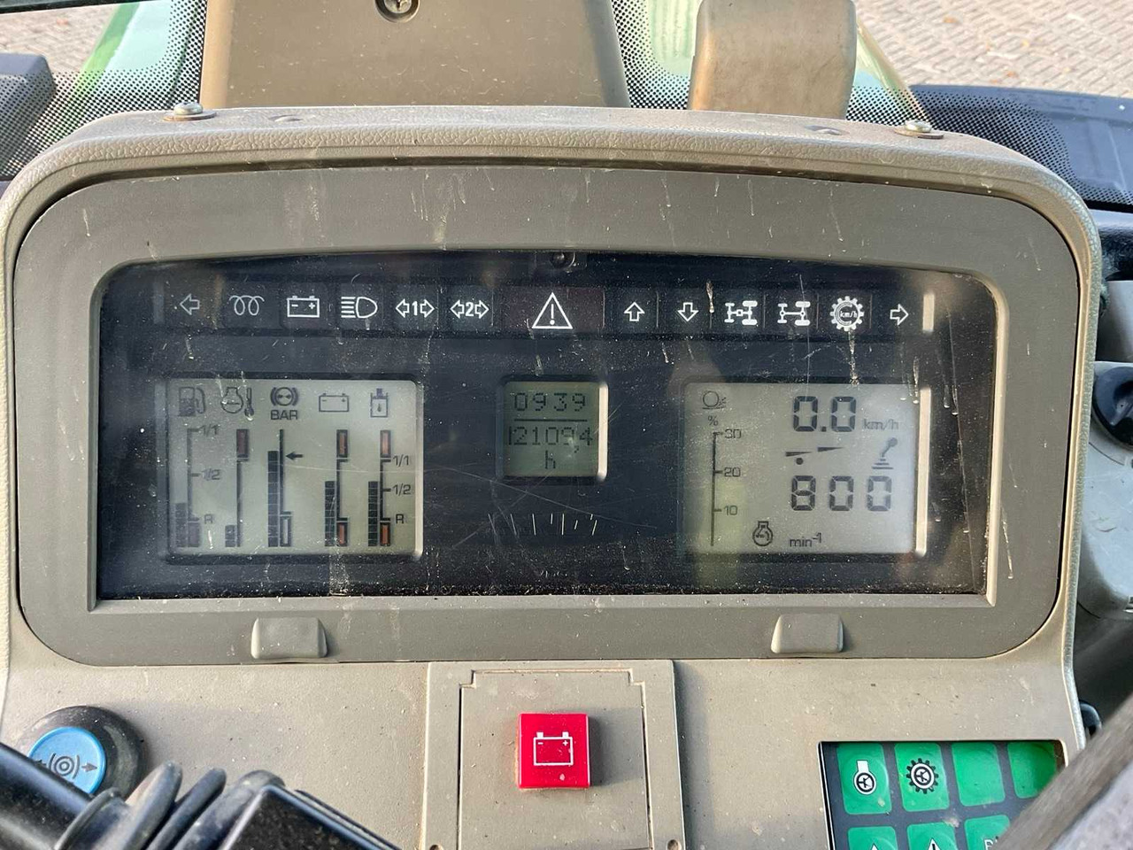 جرار 2004 FENDT 916 VARIO TMS ALL-WHEEL DRIVE AGRICULTURAL TRACTOR: صورة 34 جرار 2004 FENDT 916 VARIO TMS ALL-WHEEL DRIVE AGRICULTURAL TRACTOR: صورة 34