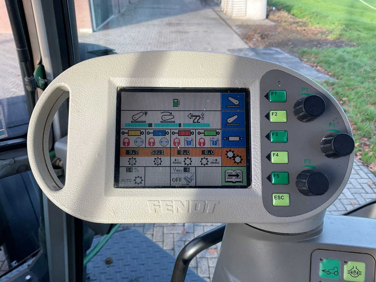 جرار 2004 FENDT 916 VARIO TMS ALL-WHEEL DRIVE AGRICULTURAL TRACTOR: صورة 37 جرار 2004 FENDT 916 VARIO TMS ALL-WHEEL DRIVE AGRICULTURAL TRACTOR: صورة 37