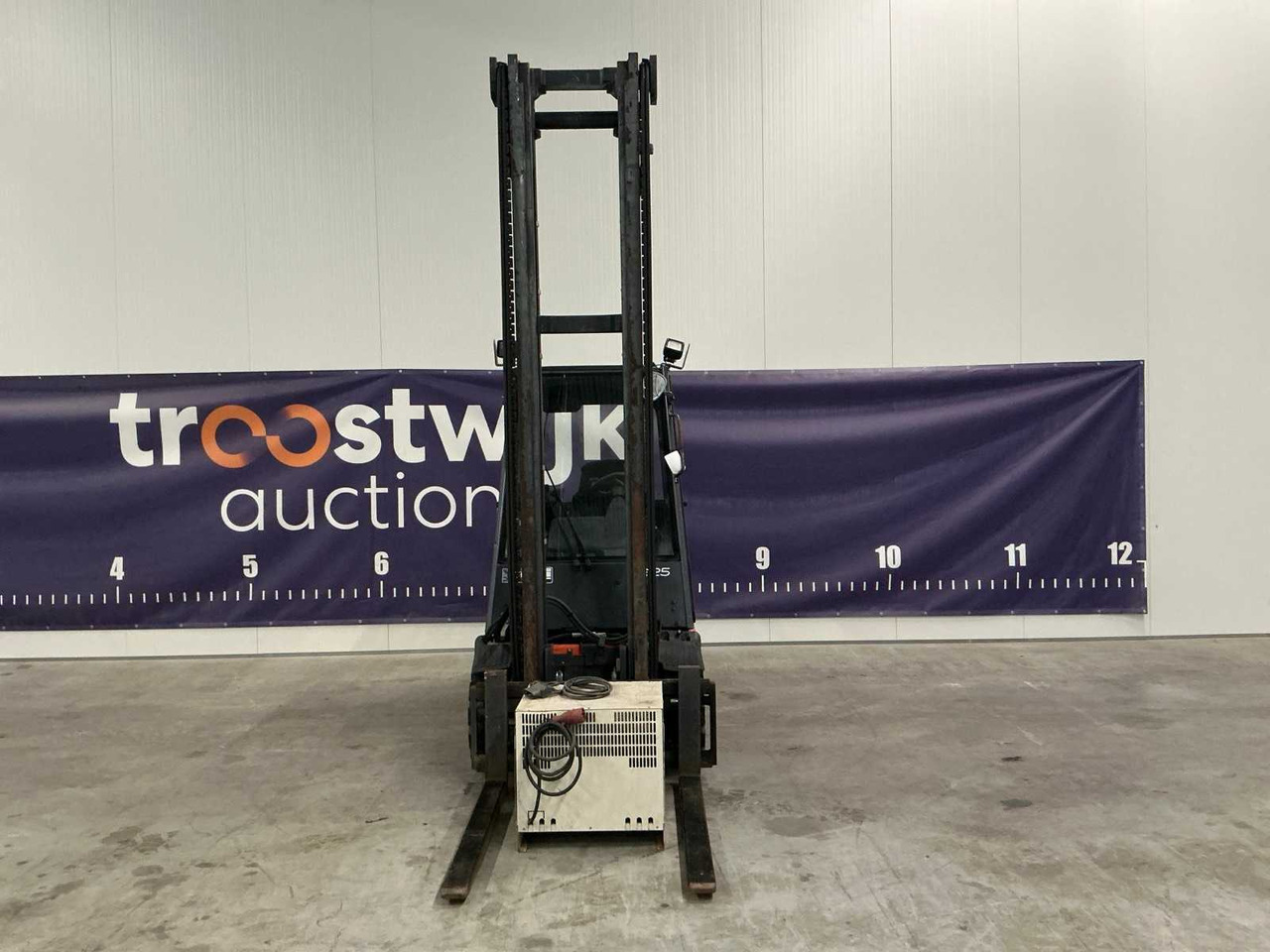 2004 LINDE E25-02 FORKLIFT - رافعة شوكية: صورة 2 2004 LINDE E25-02 FORKLIFT - رافعة شوكية: صورة 2