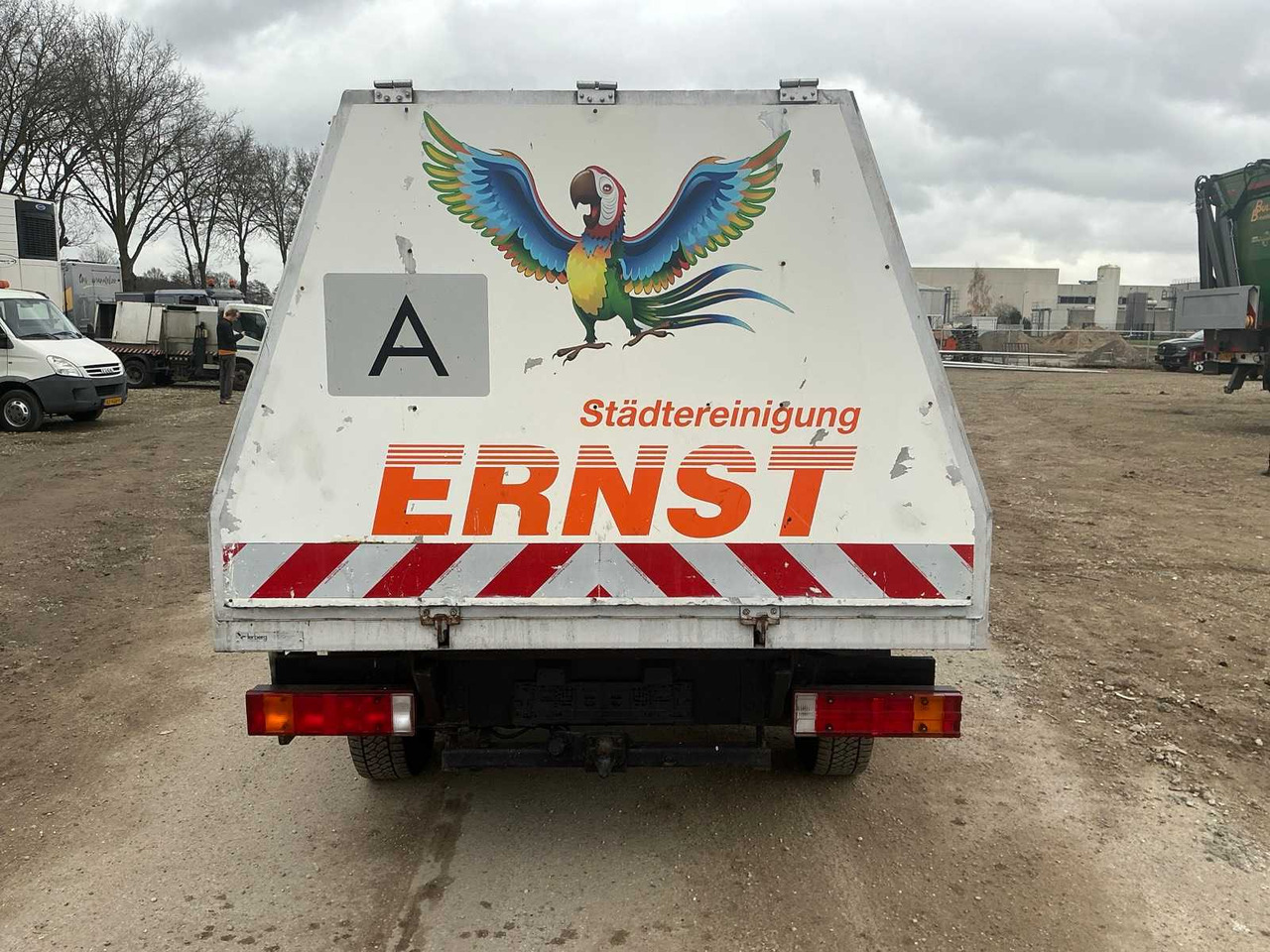 2004 MERCEDES-BENZ CDI GARBAGE TRUCK - شاحنة التوصيل: صورة 5 2004 MERCEDES-BENZ CDI GARBAGE TRUCK - شاحنة التوصيل: صورة 5