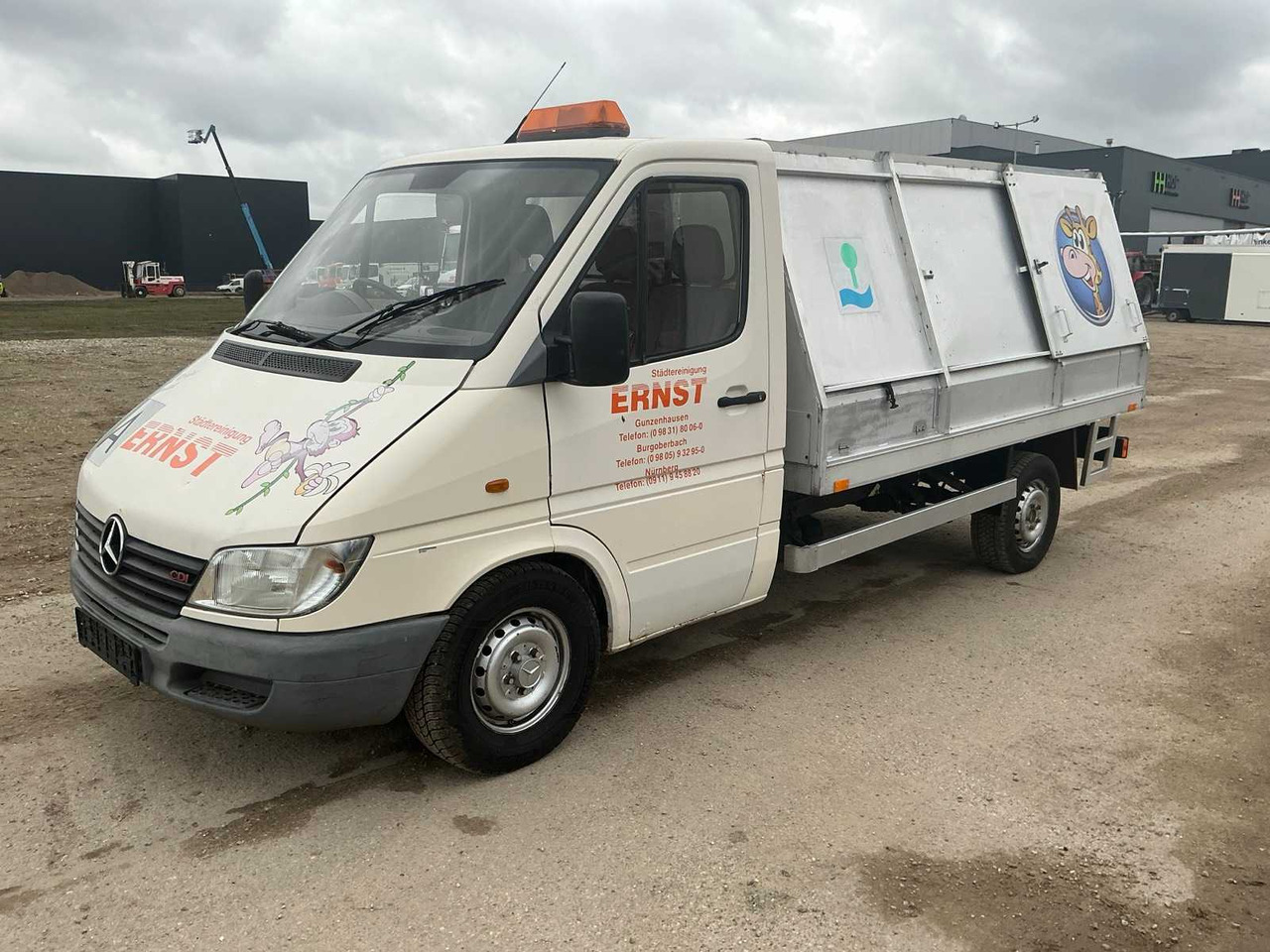 2004 MERCEDES-BENZ CDI GARBAGE TRUCK - شاحنة التوصيل: صورة 1 2004 MERCEDES-BENZ CDI GARBAGE TRUCK - شاحنة التوصيل: صورة 1