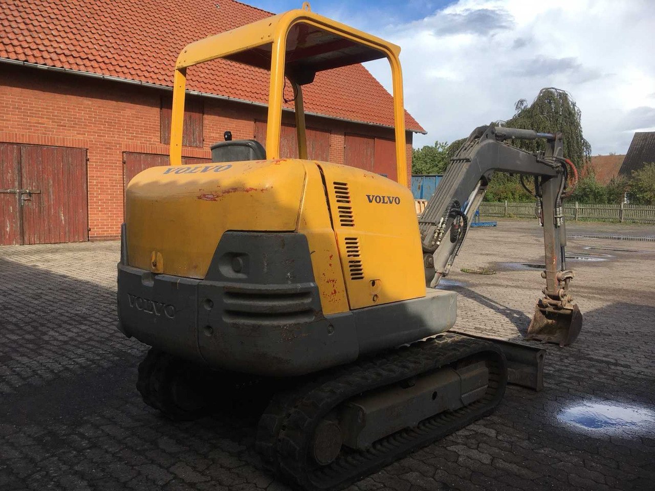 2004 VOLVO EC27C CRAWLER EXCAVATOR - حفارة: صورة 2 2004 VOLVO EC27C CRAWLER EXCAVATOR - حفارة: صورة 2