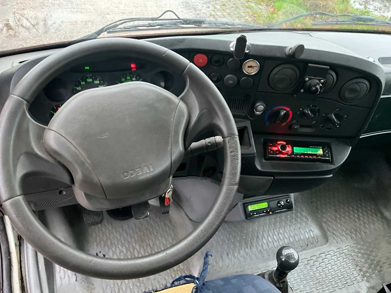 شاحنة 2006 IVECO 35C17 300 TRUCK: صورة 19 شاحنة 2006 IVECO 35C17 300 TRUCK: صورة 19