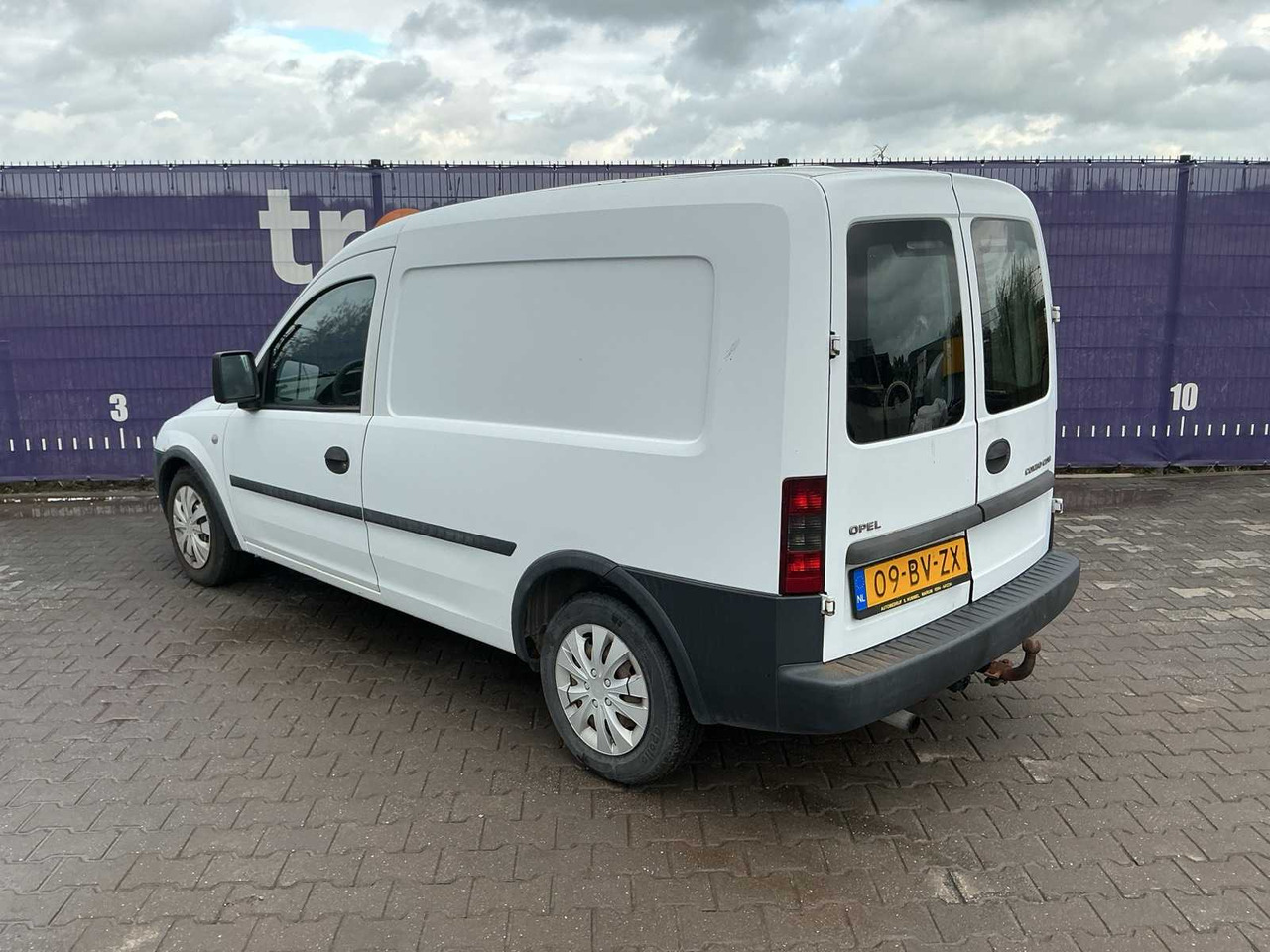 2006 - OPEL - COMBO - 1.3 CDTI CITY - COMMERCIAL VEHICLE - شاحنة التوصيل: صورة 3 2006 - OPEL - COMBO - 1.3 CDTI CITY - COMMERCIAL VEHICLE - شاحنة التوصيل: صورة 3