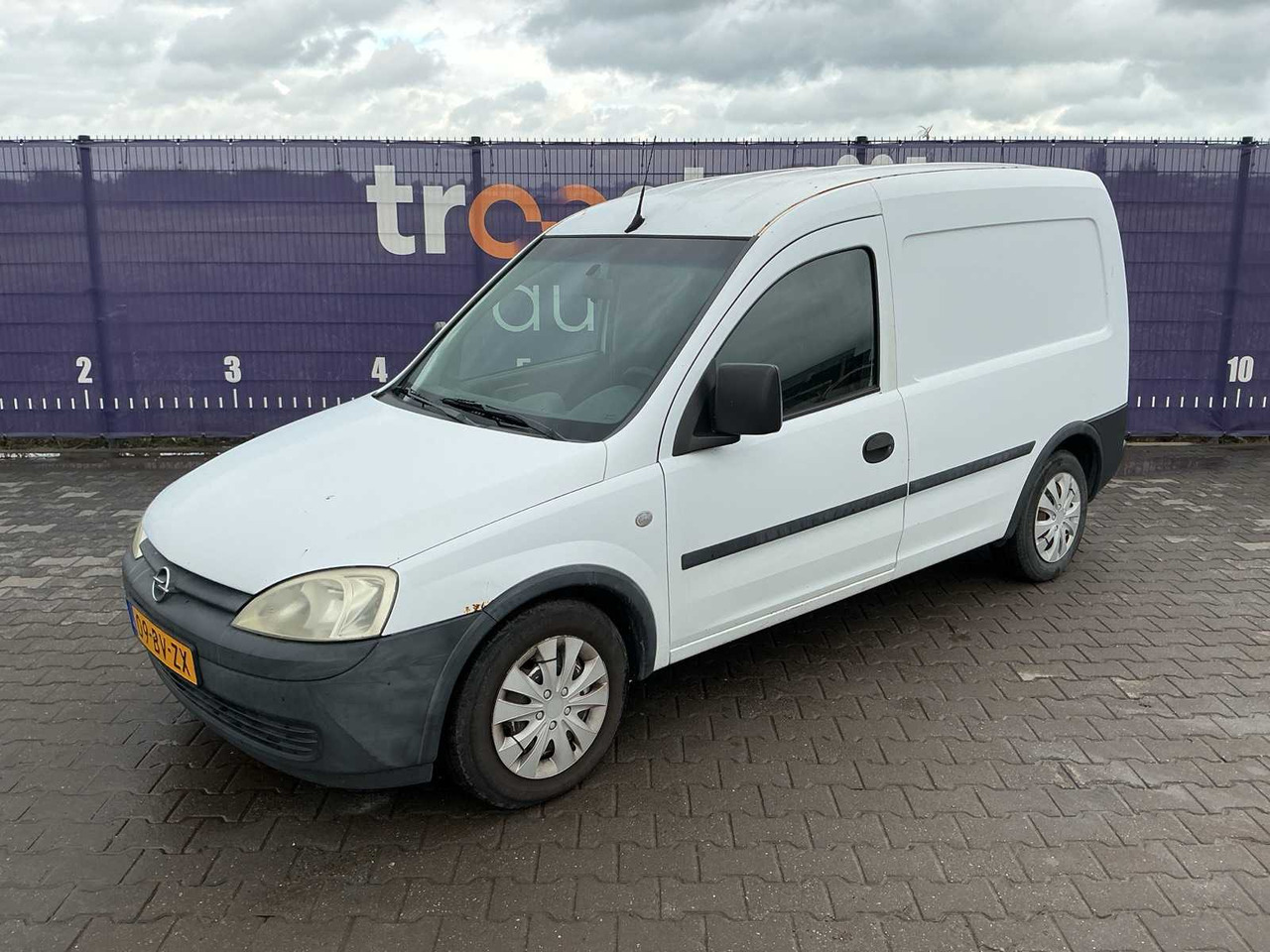 2006 - OPEL - COMBO - 1.3 CDTI CITY - COMMERCIAL VEHICLE - شاحنة التوصيل: صورة 1 2006 - OPEL - COMBO - 1.3 CDTI CITY - COMMERCIAL VEHICLE - شاحنة التوصيل: صورة 1