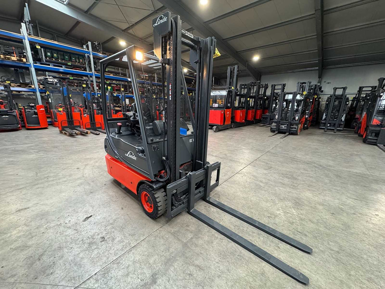 2006 SERVICE + UVV 12/2026 LINDE E14 2,977 HOURS 4X TIRES NEW ELECTRIC FORKLIFT. E20 E16 - رافعة شوكية: صورة 4 2006 SERVICE + UVV 12/2026 LINDE E14 2,977 HOURS 4X TIRES NEW ELECTRIC FORKLIFT. E20 E16 - رافعة شوكية: صورة 4