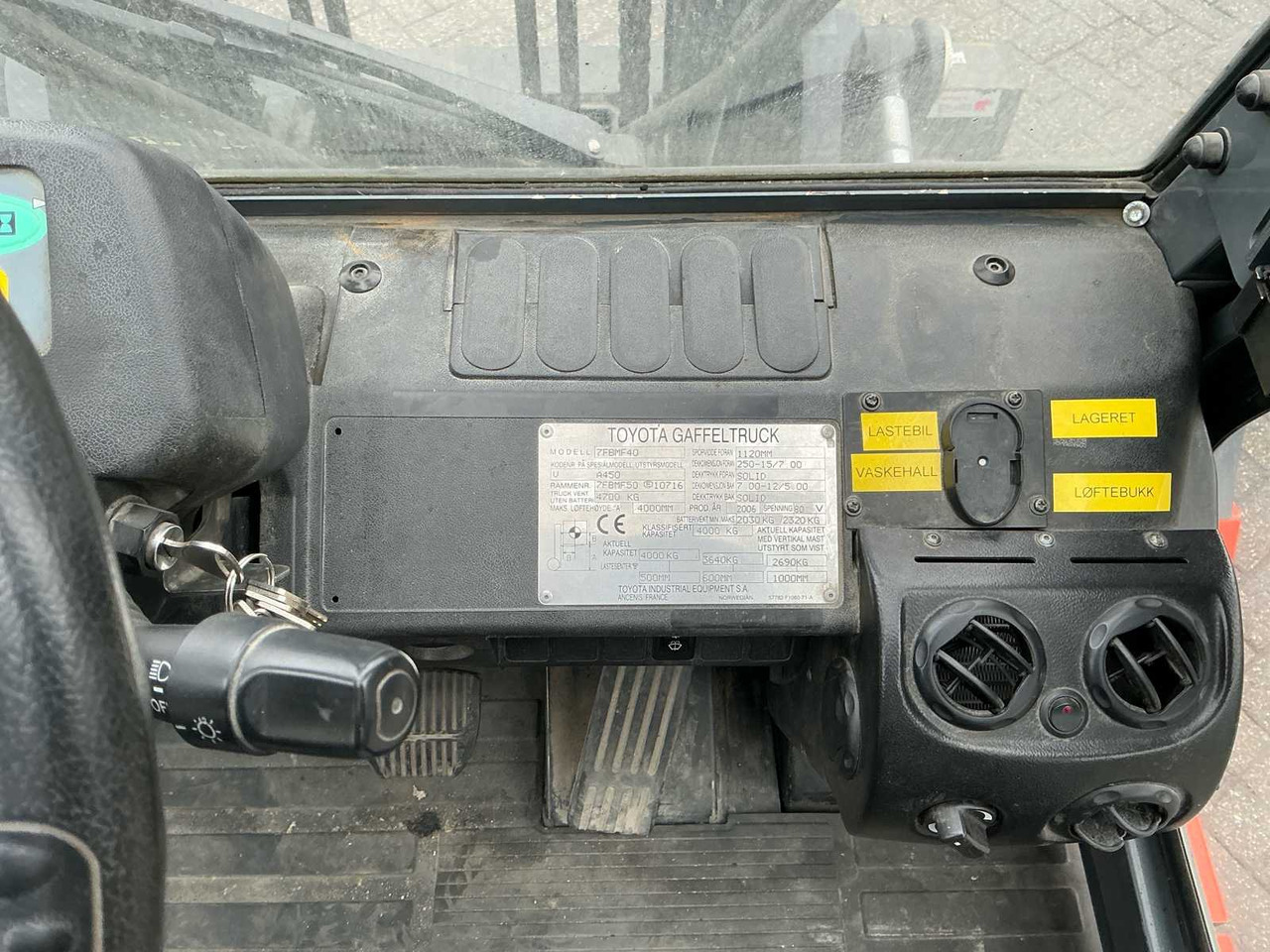 2006 TOYOTA 7FBMF40 FORKLIFT - رافعة شوكية: صورة 4 2006 TOYOTA 7FBMF40 FORKLIFT - رافعة شوكية: صورة 4