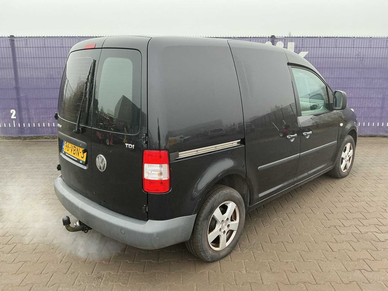 2006 - VOLKSWAGEN - CADDY - 1.9 TDI - COMMERCIAL VEHICLE - شاحنة التوصيل: صورة 4 2006 - VOLKSWAGEN - CADDY - 1.9 TDI - COMMERCIAL VEHICLE - شاحنة التوصيل: صورة 4