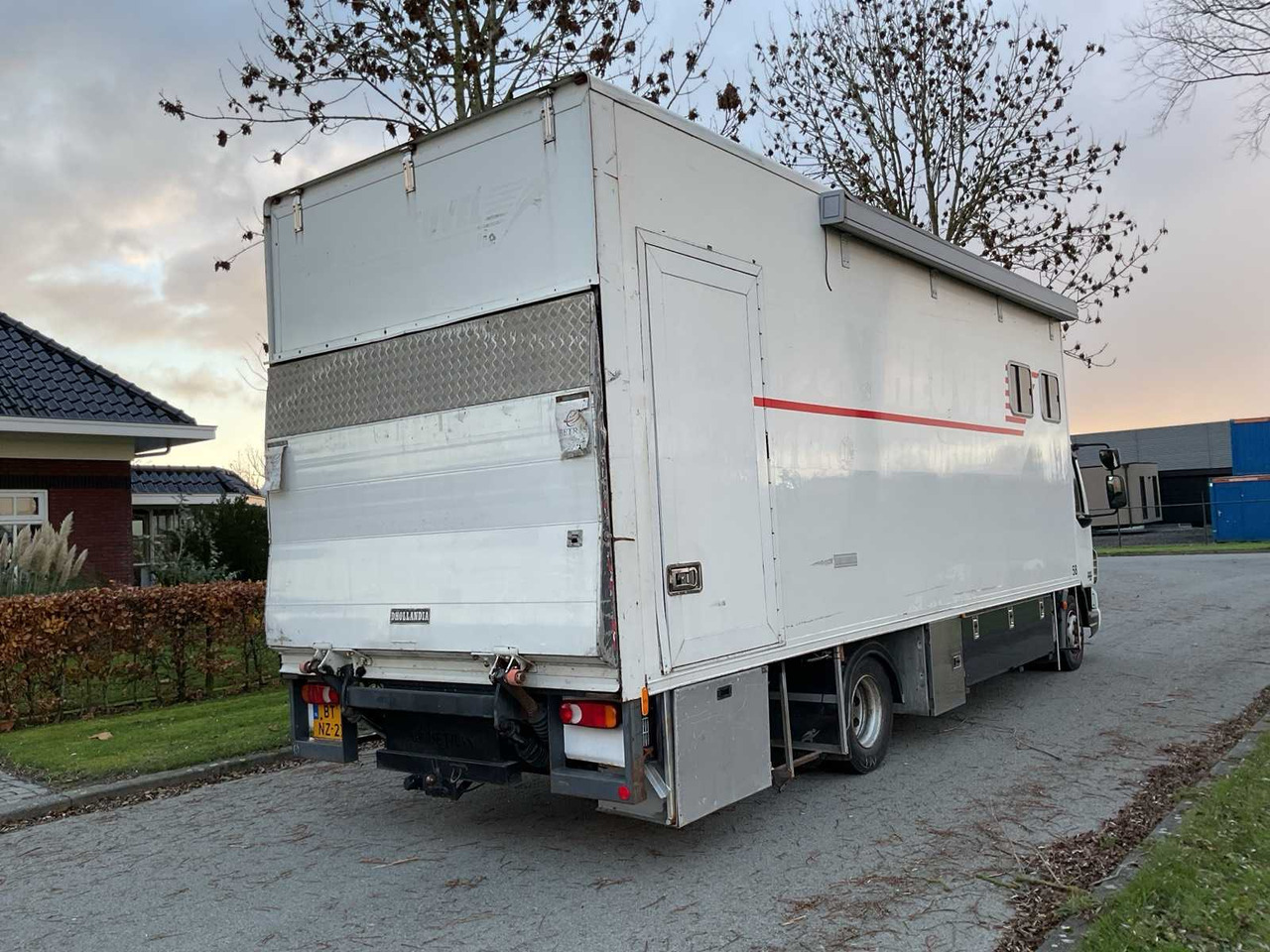 2007 - DAF - LF45 - TRUCK - RACETRUCK - MOTORSPORTTRUCK - شاحنة: صورة 4 2007 - DAF - LF45 - TRUCK - RACETRUCK - MOTORSPORTTRUCK - شاحنة: صورة 4