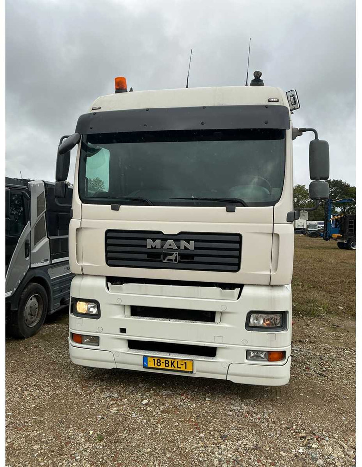 2007 MAN TGA 18.440 4X2 LLS-U 4X2 SEMI-TRAILER TRACTOR - شاحنة: صورة 2 2007 MAN TGA 18.440 4X2 LLS-U 4X2 SEMI-TRAILER TRACTOR - شاحنة: صورة 2