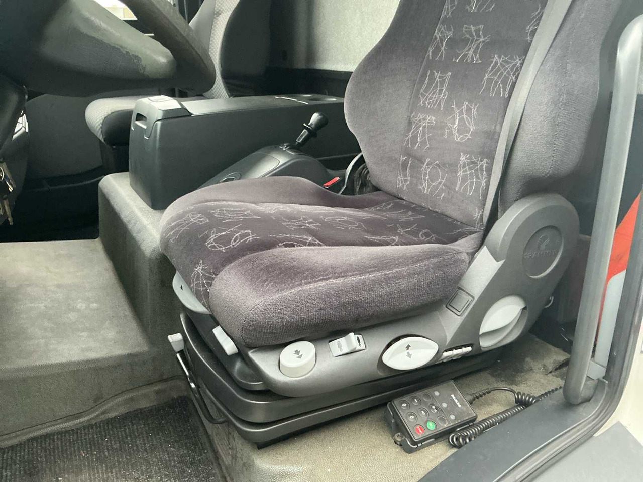 شاحنة 2007 MAN TGL 12.180 TRUCK: صورة 17