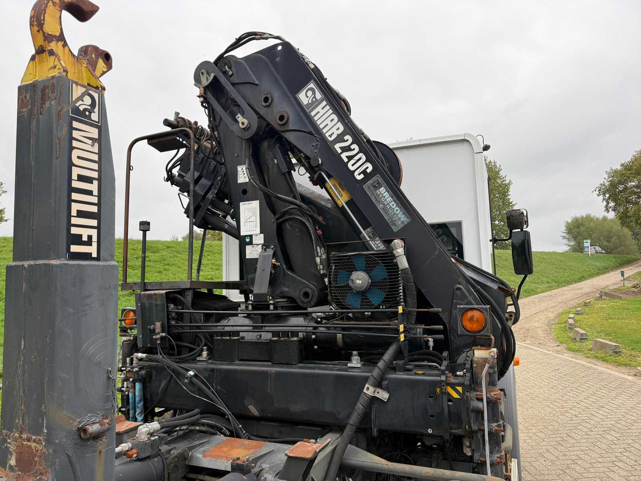 شاحنة 2007 MERCEDES-BENZ ECONIC CRANE TRUCK HIAB 220 - 6X2: صورة 31 شاحنة 2007 MERCEDES-BENZ ECONIC CRANE TRUCK HIAB 220 - 6X2: صورة 31