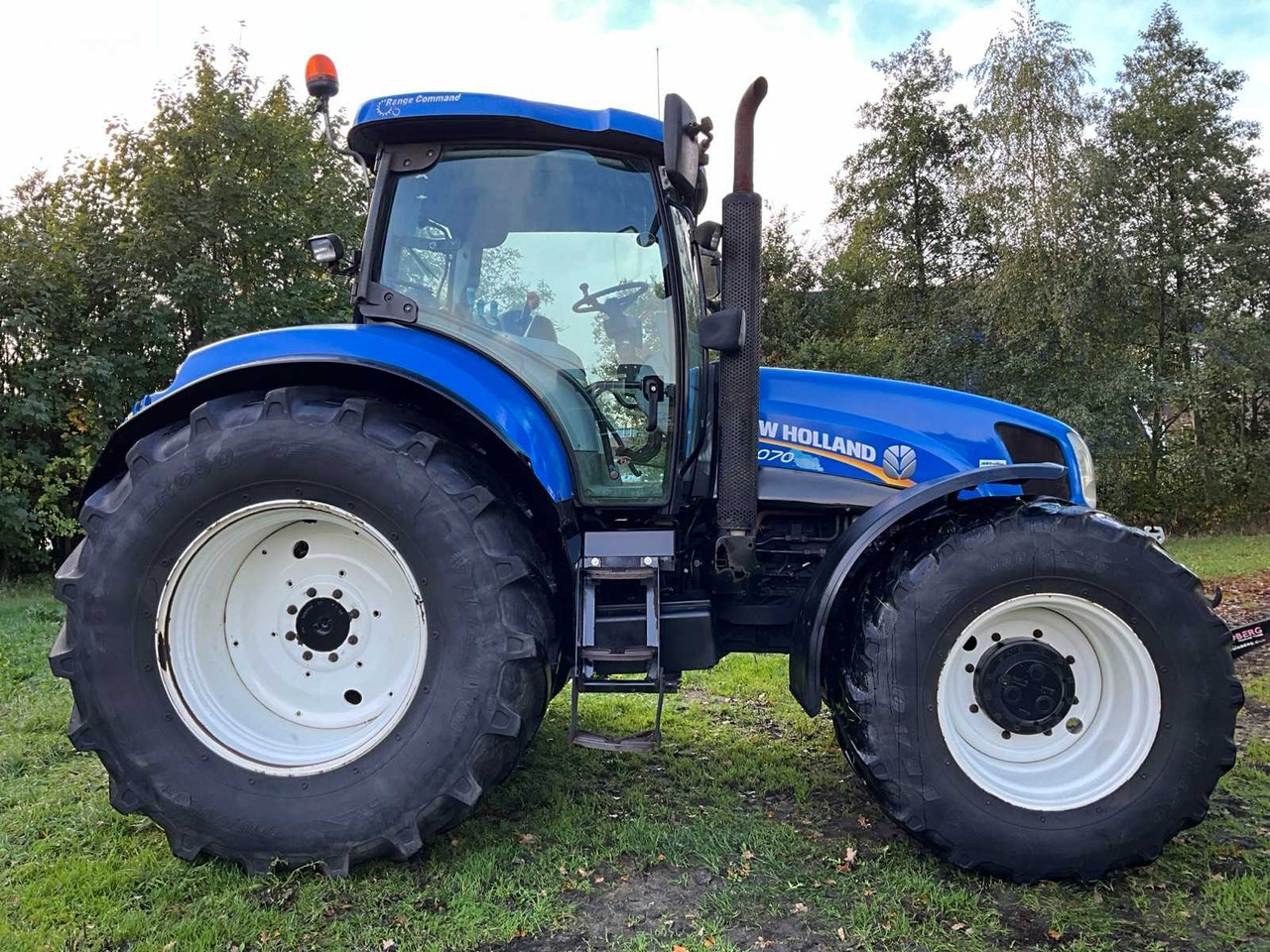 2008 NEW HOLLAND T6070 FOUR WHEEL DRIVE FARM TRACTOR - جرار: صورة 5 2008 NEW HOLLAND T6070 FOUR WHEEL DRIVE FARM TRACTOR - جرار: صورة 5