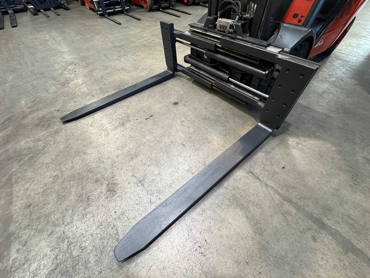 2008 SERVICE + UVV 01/2026 LINDE H35T 3.500KG 3.+4. VALVE WIDER 148CM FORK ADJUSTER GAS FORKLIFT FORKLIFT 10.543 HOURS - رافعة شوكية: صورة 3 2008 SERVICE + UVV 01/2026 LINDE H35T 3.500KG 3.+4. VALVE WIDER 148CM FORK ADJUSTER GAS FORKLIFT FORKLIFT 10.543 HOURS - رافعة شوكية: صورة 3