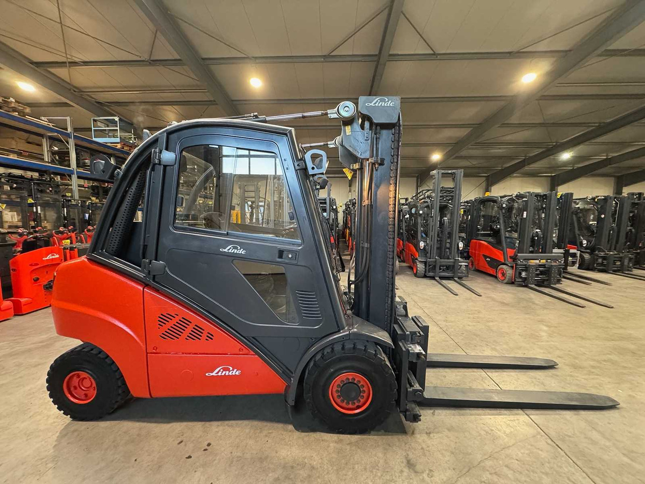 2008 SERVICE + UVV 01/2026 LINDE H35T 3.500KG 3.+4. VALVE WIDER 148CM FORK ADJUSTER GAS FORKLIFT FORKLIFT 10.543 HOURS - رافعة شوكية: صورة 5 2008 SERVICE + UVV 01/2026 LINDE H35T 3.500KG 3.+4. VALVE WIDER 148CM FORK ADJUSTER GAS FORKLIFT FORKLIFT 10.543 HOURS - رافعة شوكية: صورة 5