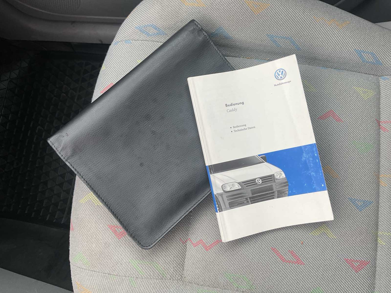 شاحنة التوصيل 2008 - VOLKSWAGEN - CADDY - 1.6 MAXI - COMMERCIAL VEHICLE: صورة 12 شاحنة التوصيل 2008 - VOLKSWAGEN - CADDY - 1.6 MAXI - COMMERCIAL VEHICLE: صورة 12