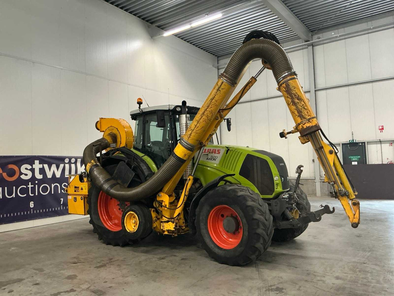 2009 CLAAS AXION 820 ALL-WHEEL DRIVE FARM TRACTOR - جرار: صورة 4 2009 CLAAS AXION 820 ALL-WHEEL DRIVE FARM TRACTOR - جرار: صورة 4