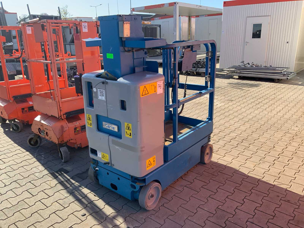 2011 GENIE GRC-12 AERIAL PLATFORM / PASSENGER LIFT - معدات الوصول: صورة 4 2011 GENIE GRC-12 AERIAL PLATFORM / PASSENGER LIFT - معدات الوصول: صورة 4