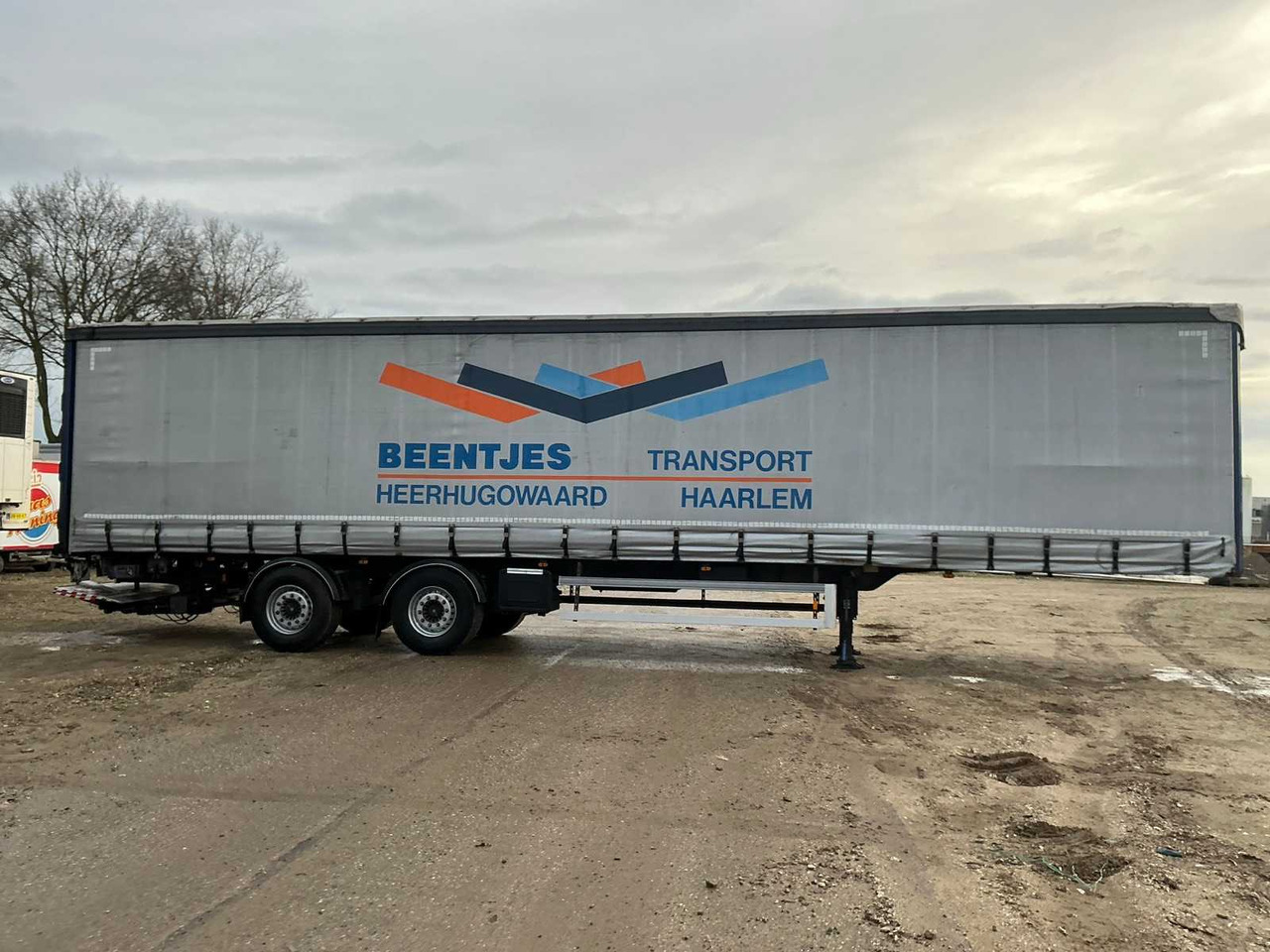 2011 TRACON TAUTLINER SEMI-TRAILER - نصف مقطورة: صورة 4 2011 TRACON TAUTLINER SEMI-TRAILER - نصف مقطورة: صورة 4