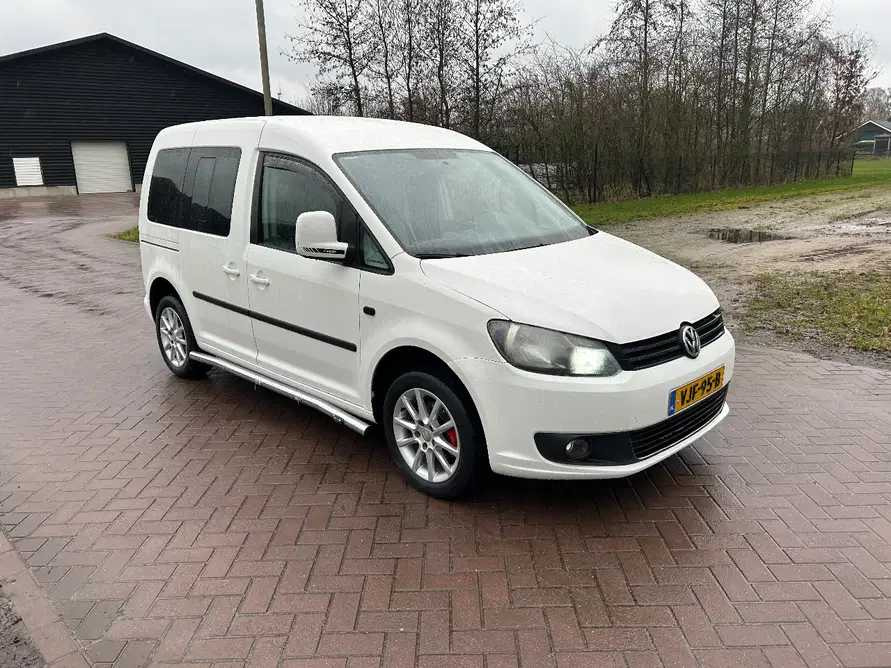 2011 VOLKSWAGEN CADDY 1.6 COMMERCIAL VEHICLE - شاحنة التوصيل: صورة 2 2011 VOLKSWAGEN CADDY 1.6 COMMERCIAL VEHICLE - شاحنة التوصيل: صورة 2