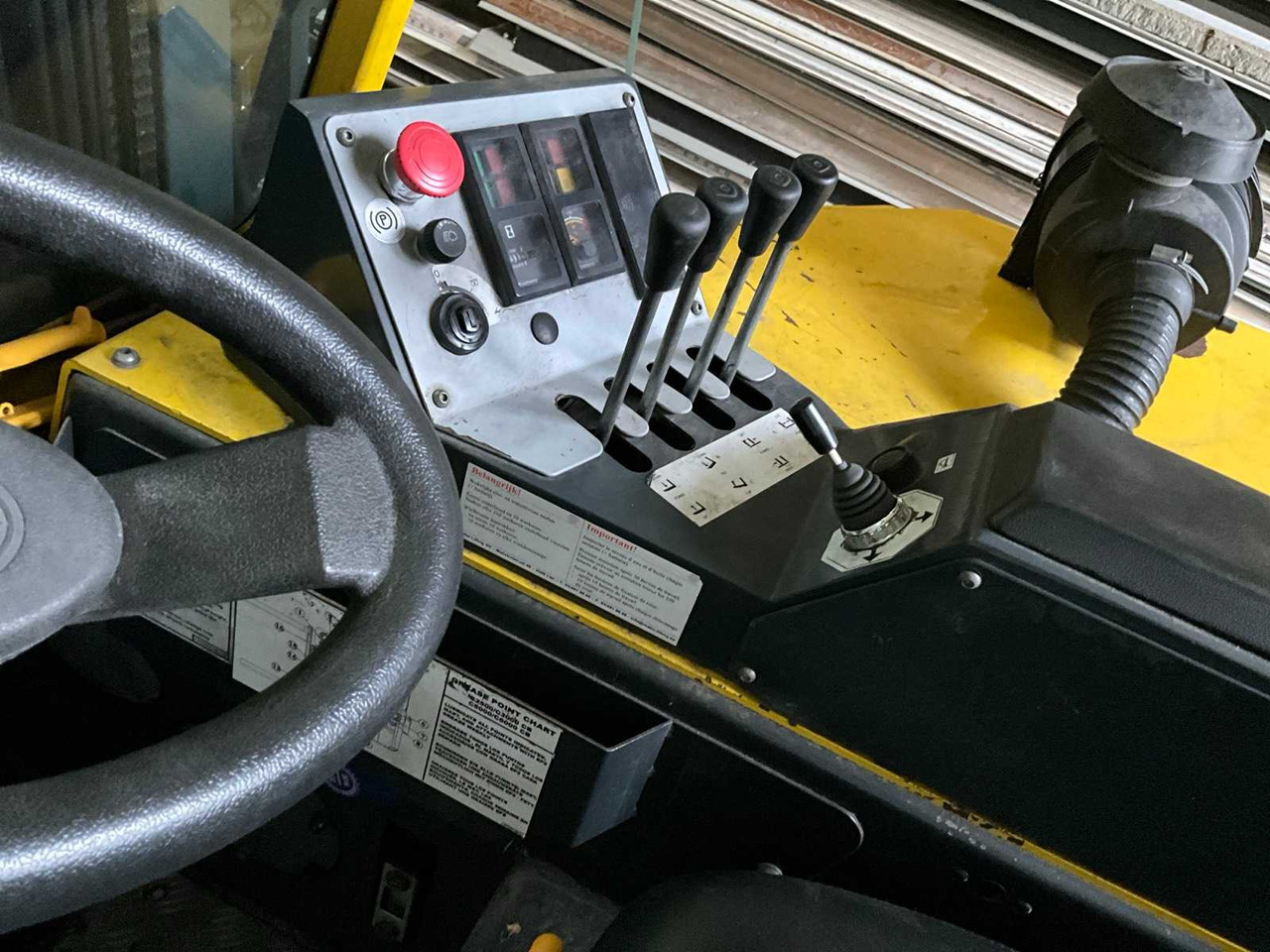 2013 COMBILIFT C3000CB FORKLIFT 4-WAY - رافعة شوكية: صورة 4 2013 COMBILIFT C3000CB FORKLIFT 4-WAY - رافعة شوكية: صورة 4