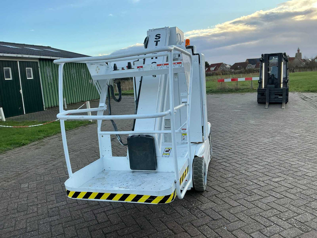 2013 HAULOTTE STAR 8-1 AERIAL PLATFORM - معدات الوصول: صورة 2 2013 HAULOTTE STAR 8-1 AERIAL PLATFORM - معدات الوصول: صورة 2