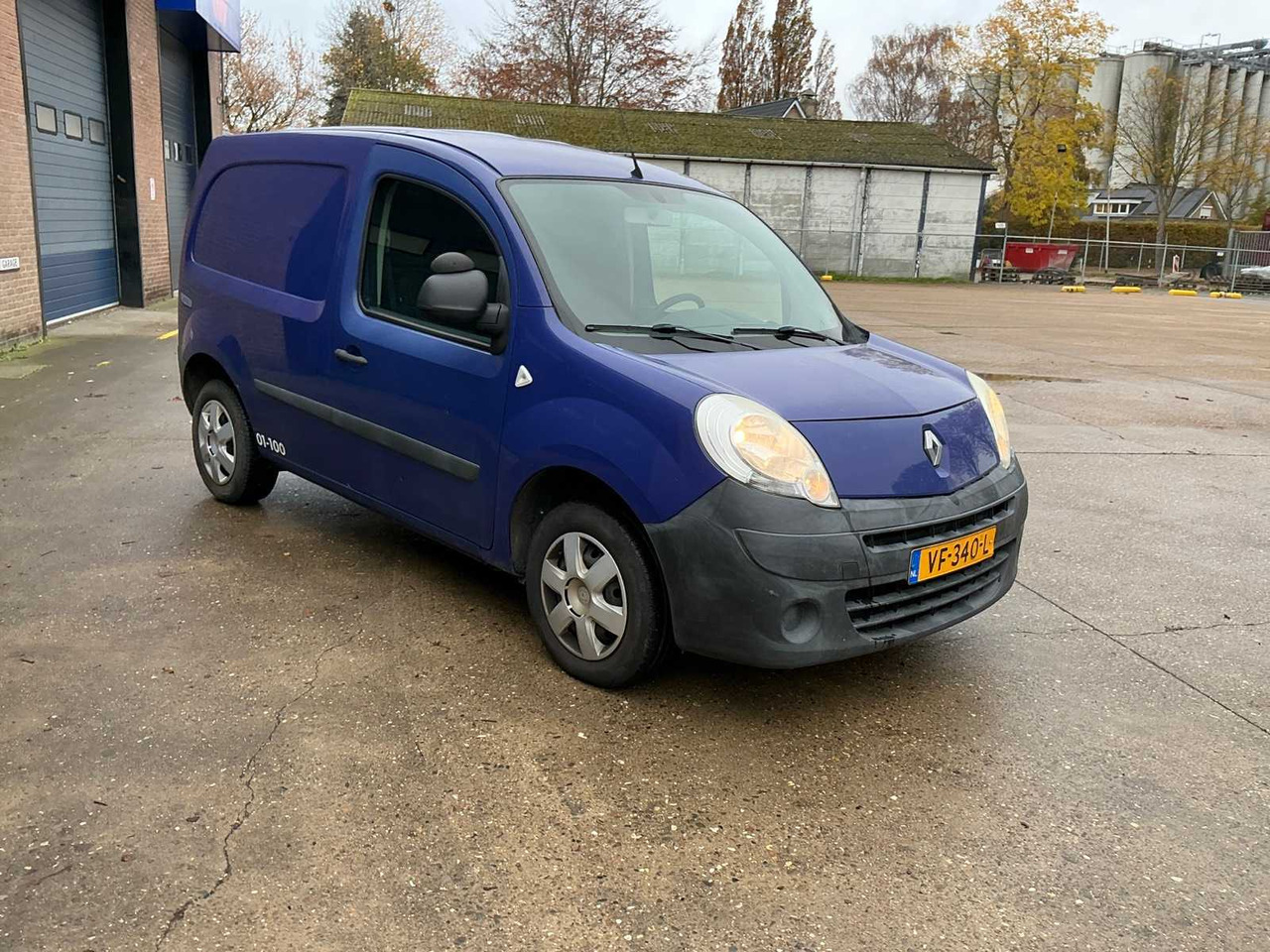 2013 RENAULT KANGOO EXPRESS 1.5DCI 75 COMMERCIAL VEHICLE - شاحنة التوصيل: صورة 4 2013 RENAULT KANGOO EXPRESS 1.5DCI 75 COMMERCIAL VEHICLE - شاحنة التوصيل: صورة 4