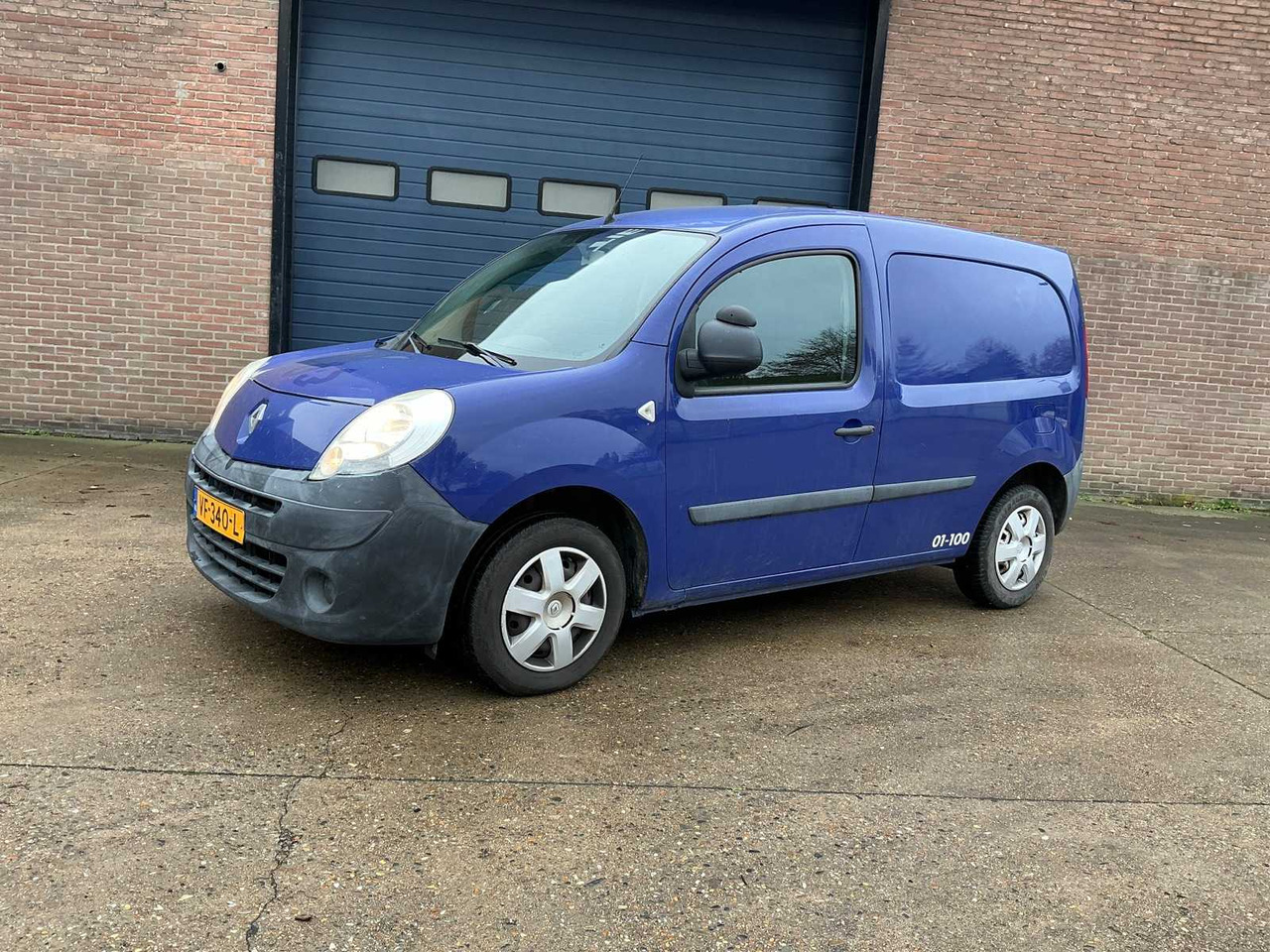 2013 RENAULT KANGOO EXPRESS 1.5DCI 75 COMMERCIAL VEHICLE - شاحنة التوصيل: صورة 1 2013 RENAULT KANGOO EXPRESS 1.5DCI 75 COMMERCIAL VEHICLE - شاحنة التوصيل: صورة 1