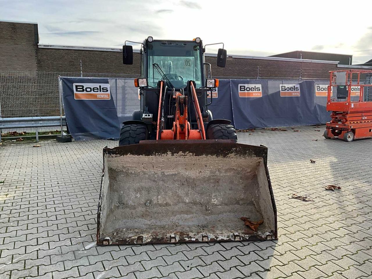 2015 KOMATSU WA-70-7 ARTICULATED WHEEL LOADER 4X4 - اللودر بعجل: صورة 3 2015 KOMATSU WA-70-7 ARTICULATED WHEEL LOADER 4X4 - اللودر بعجل: صورة 3