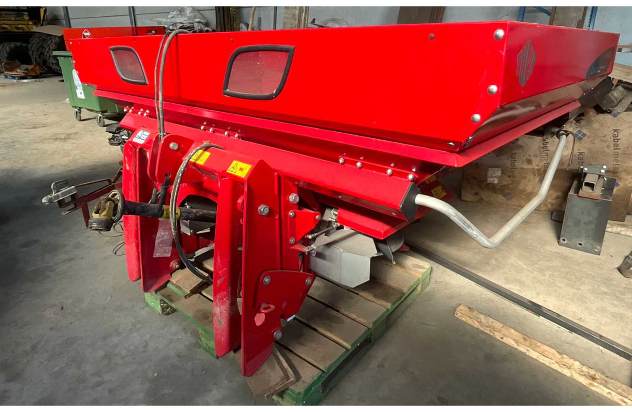 2015 Tulip Centerliner SX 31 Fertilizer Distributor - آلة رش السماد: صورة 1 2015 Tulip Centerliner SX 31 Fertilizer Distributor - آلة رش السماد: صورة 1