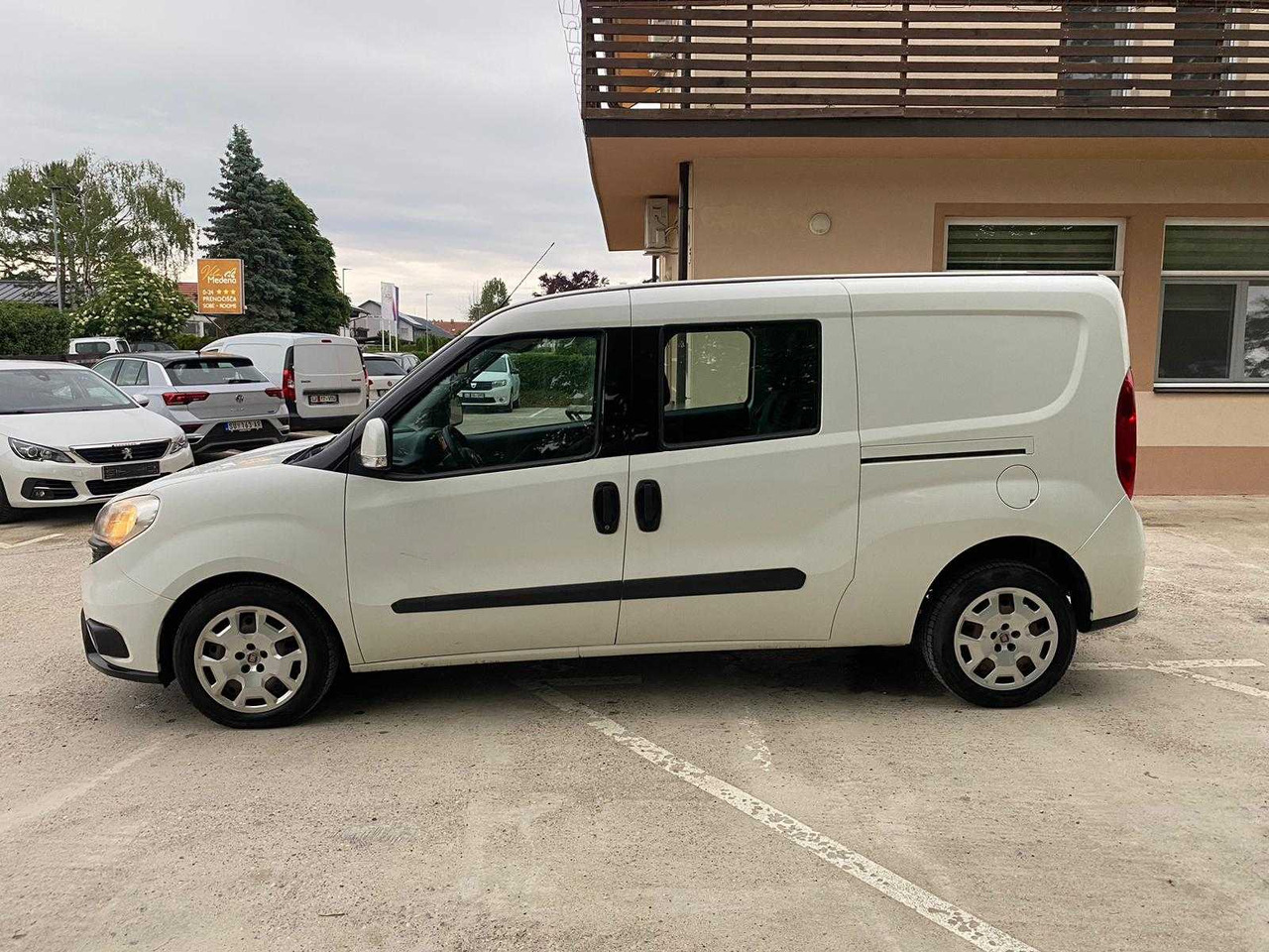 2016 - FIAT -DOBLO MAXI 105 MULTIJET - FURGON - شاحنة التوصيل: صورة 4 2016 - FIAT -DOBLO MAXI 105 MULTIJET - FURGON - شاحنة التوصيل: صورة 4