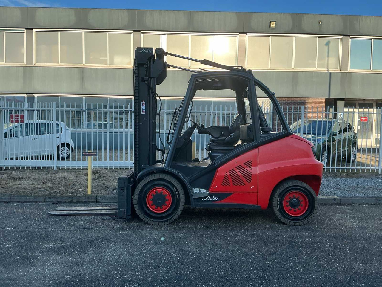 2016 LINDE H50D-02/600 FORKLIFT TRUCK - رافعة شوكية: صورة 2 2016 LINDE H50D-02/600 FORKLIFT TRUCK - رافعة شوكية: صورة 2